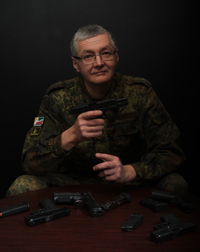 Aleksandr armed WEB-16